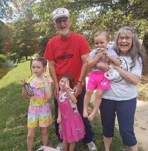 Meet your Posher, Sharon